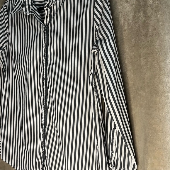 WORTHINGTON COLLARED CUFFED LONG SLEEVE SHIRT - Picture 6 of 12